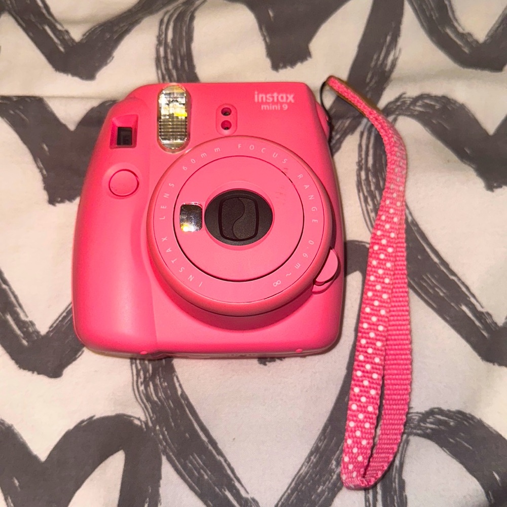 Pink Polaroid instax mini 9